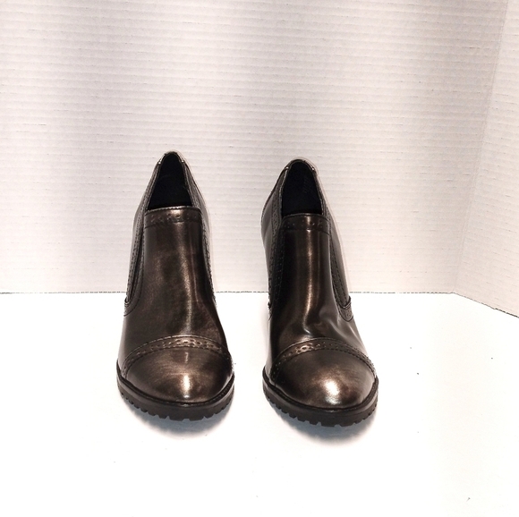 White Mountain dark pueter ankle booties Size:8.5 - Picture 3 of 10